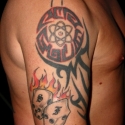 tatua_siwego_gitara_wykonany_przez_adama_dragon_tattoo_20110925_1884112562