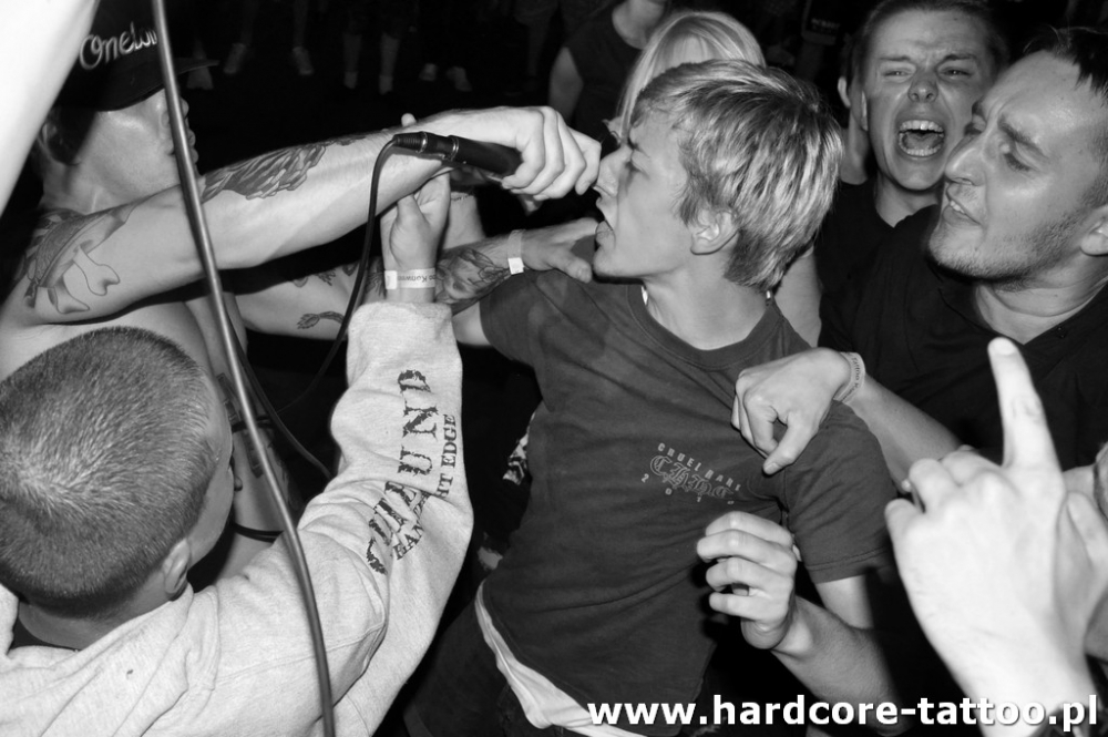 trapped_under_ice_16_20120809_2048471591