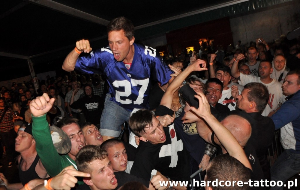 trapped_under_ice_22_20120809_2021000193