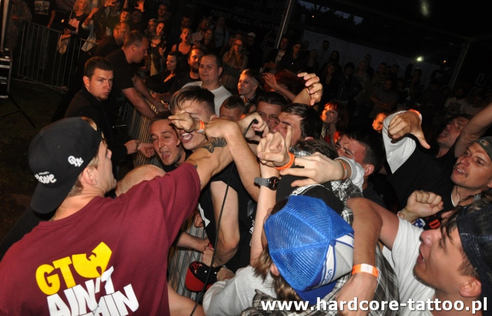 trapped_under_ice_4_20120809_2096620478