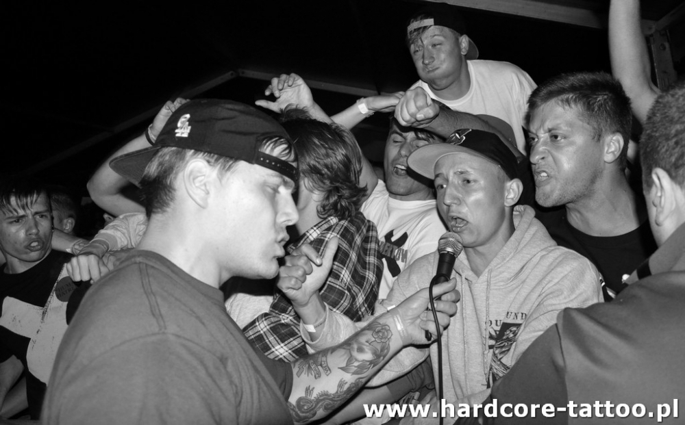 trapped_under_ice_7_20120809_1134407112