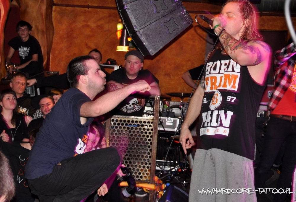 trapped_under_ice_20110322_1252989296